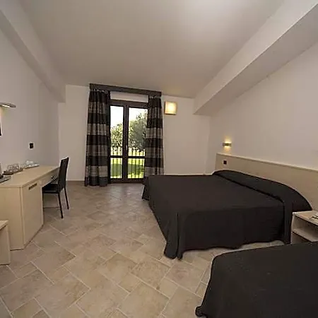 Giovina Hotel 2*