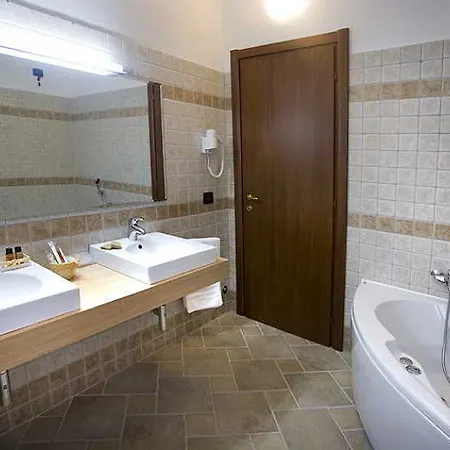 Giovina Hotel Pratola Peligna